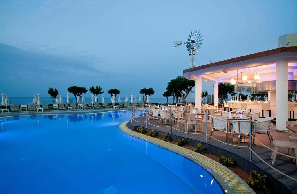 pernera-beach-hotel-10